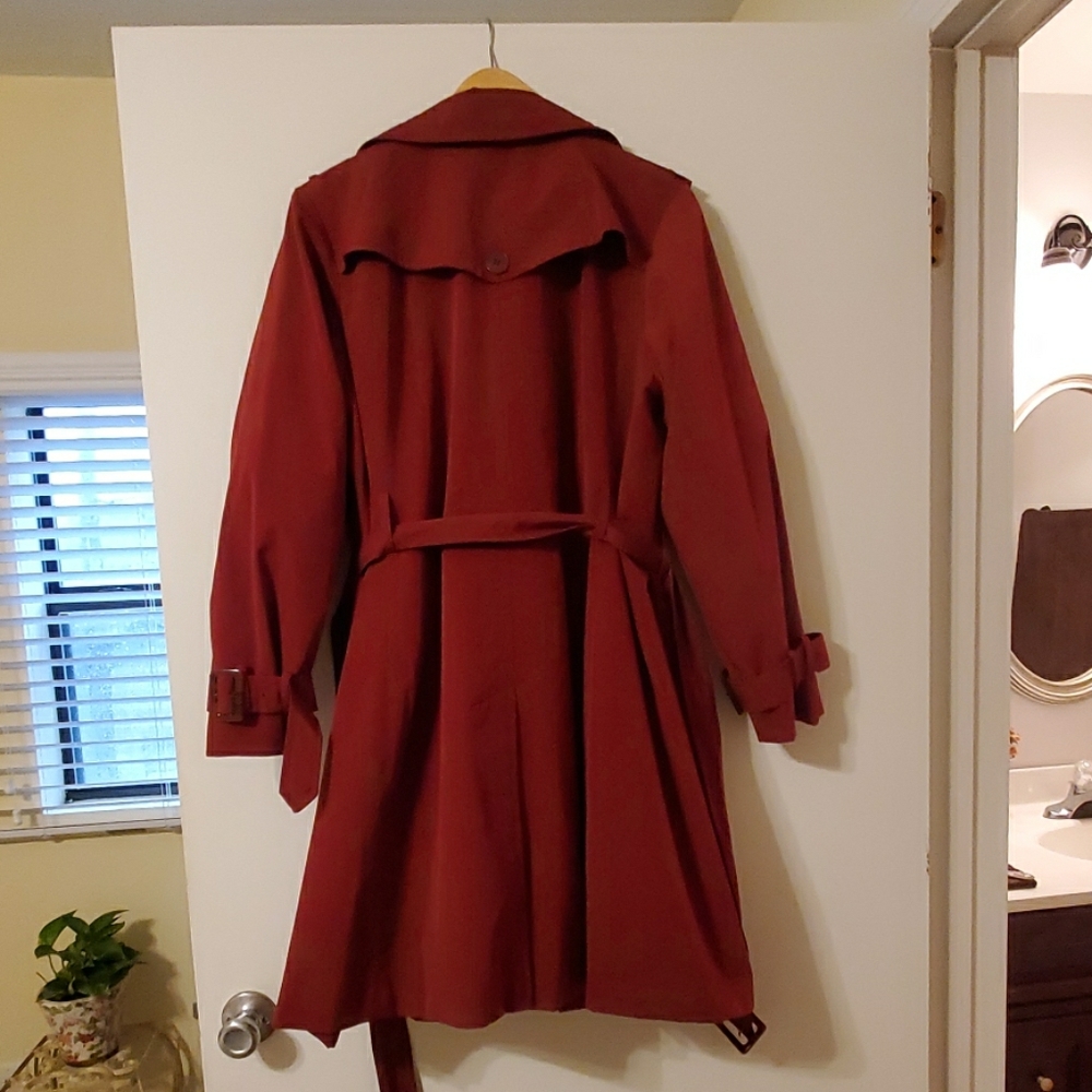 Like New London Fog Lined Rain Coat